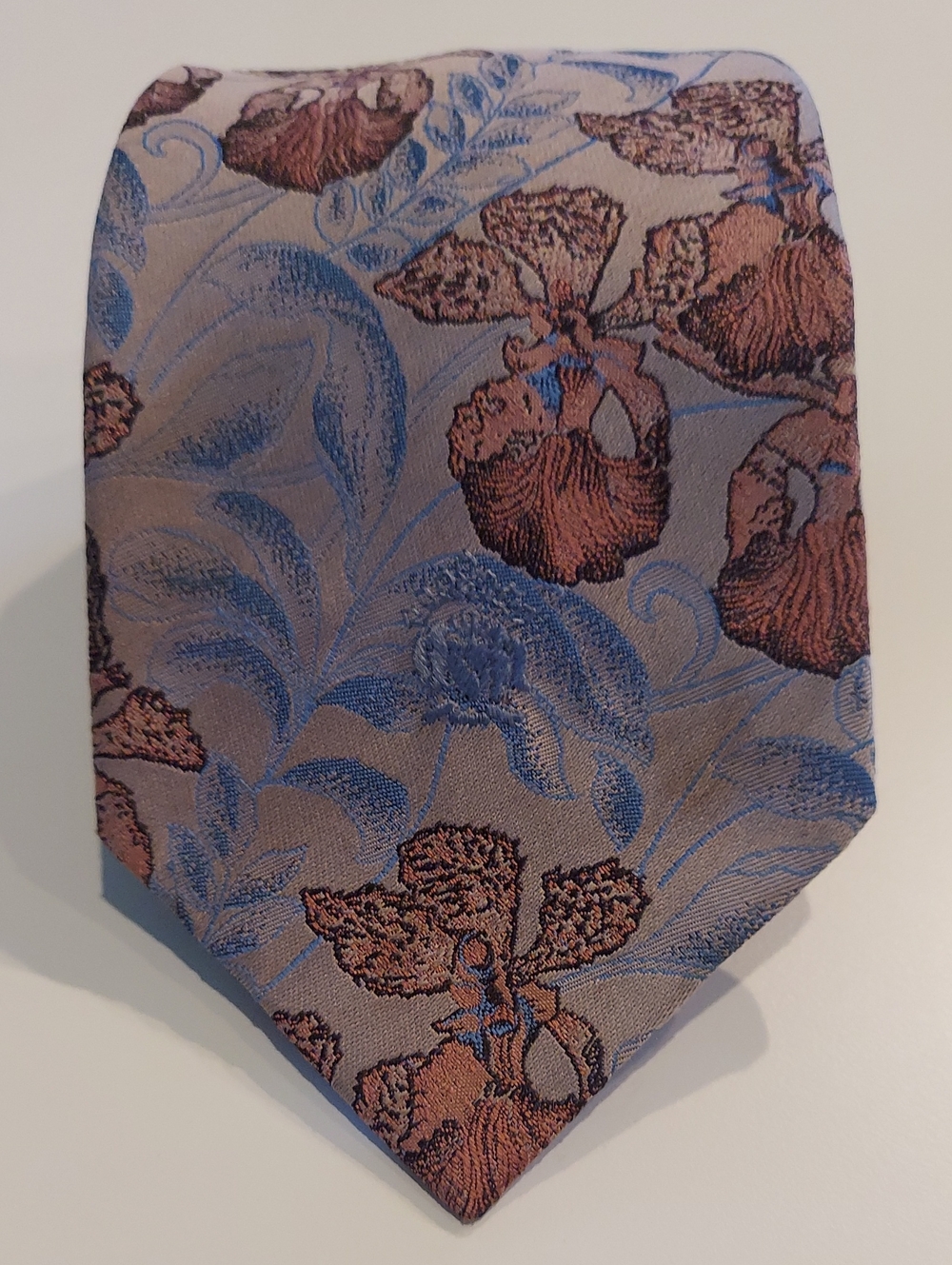 Vintage Oleg Cassini Orchid Jacquard Tie with Blue Accents